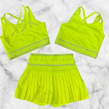 Neon yellow sparkle Queen Practice Set